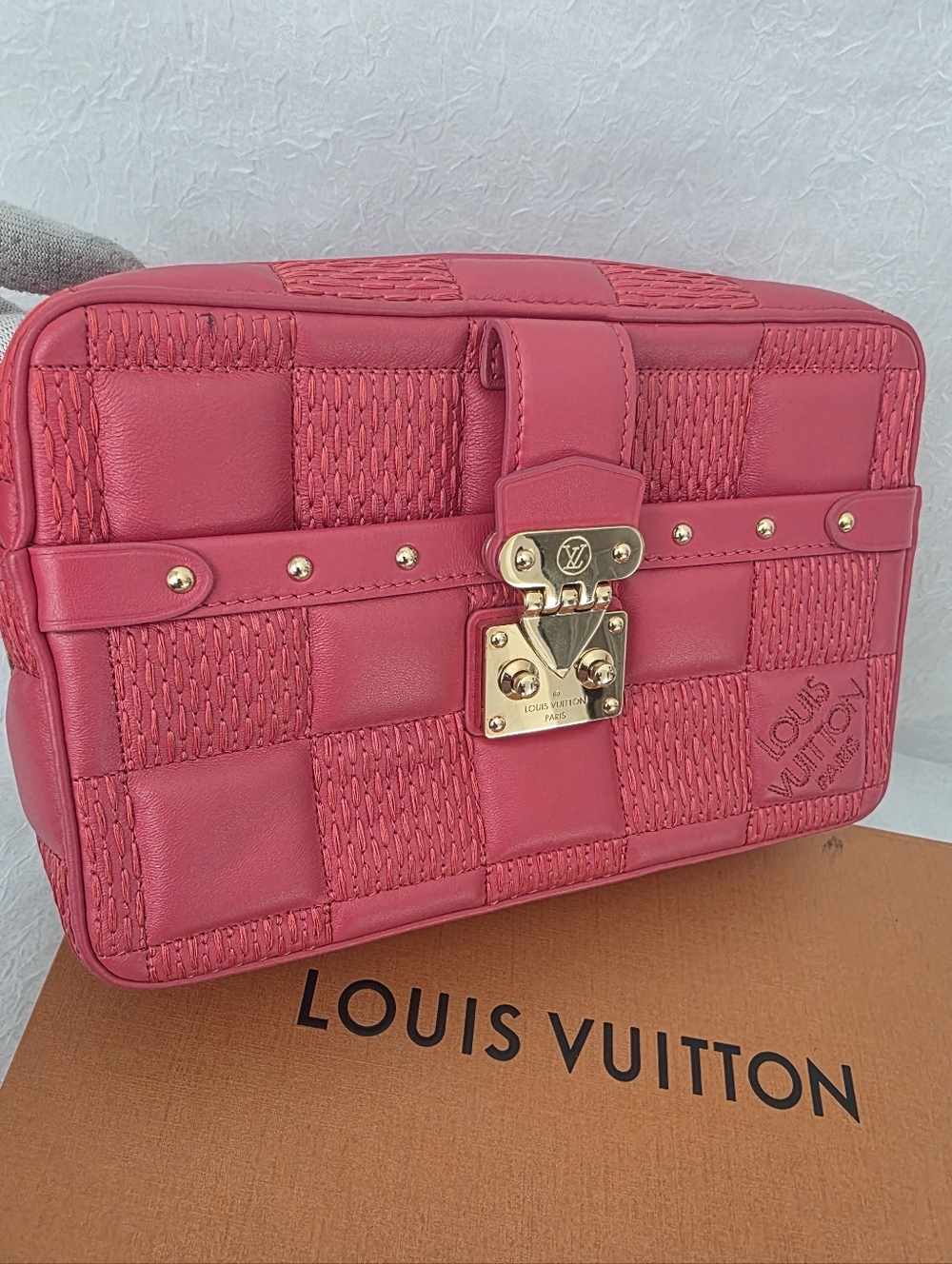 Auth Louis Vuitton Damier Troca MM Lambskin Crossbody Bag - Picture 8 of 13
